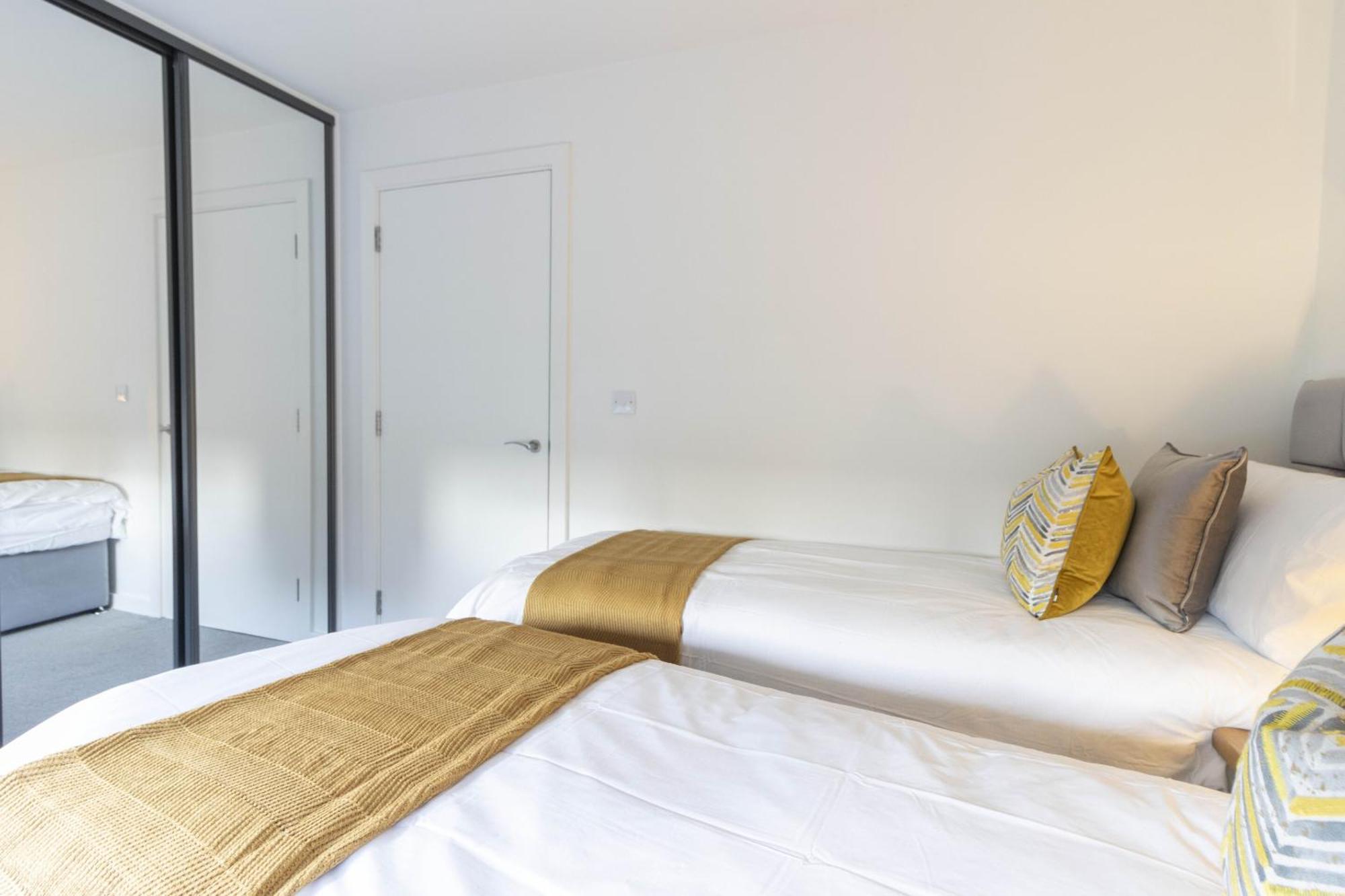 Linacre 11 - Modern 2 Bed Behind The Cathedral With Free Parking And Fast Wifi Apartment Exeter Exterior foto
