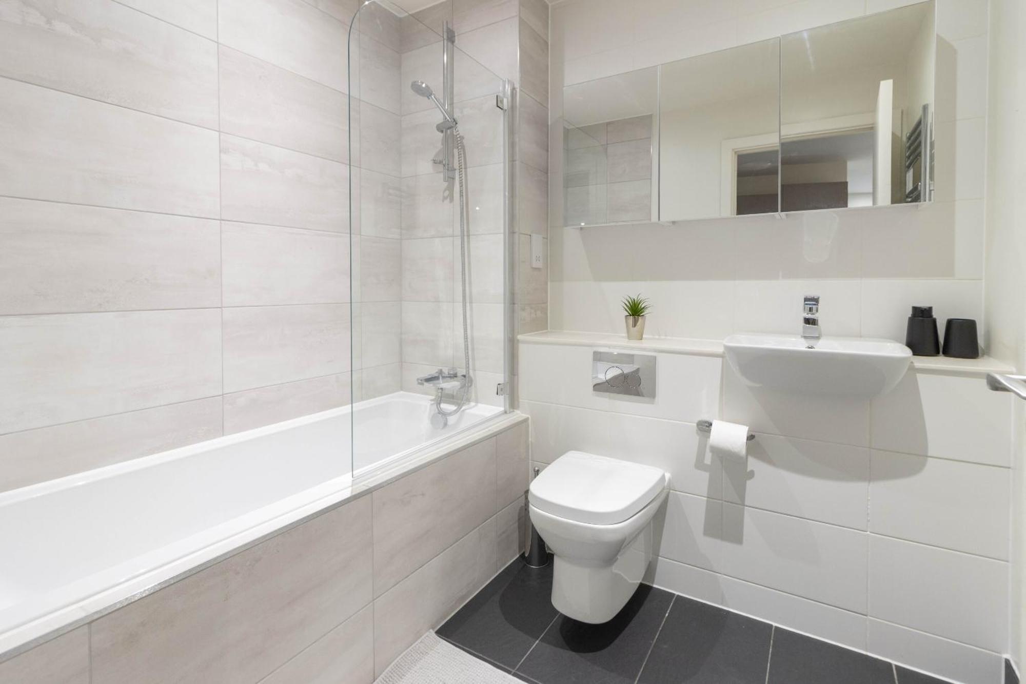 Linacre 11 - Modern 2 Bed Behind The Cathedral With Free Parking And Fast Wifi Apartment Exeter Exterior foto