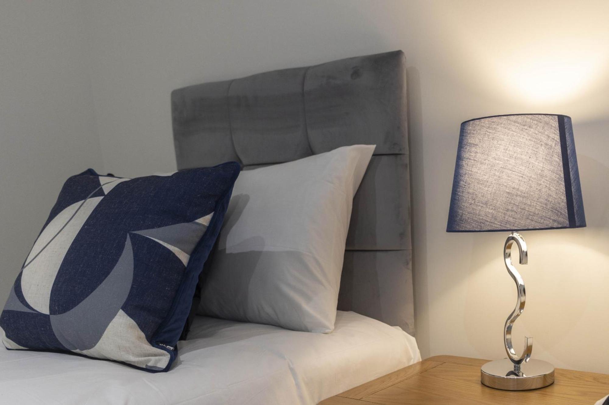 Linacre 11 - Modern 2 Bed Behind The Cathedral With Free Parking And Fast Wifi Apartment Exeter Exterior foto