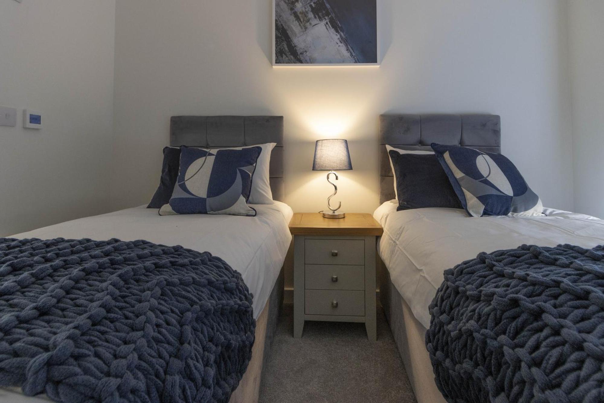 Linacre 11 - Modern 2 Bed Behind The Cathedral With Free Parking And Fast Wifi Apartment Exeter Exterior foto